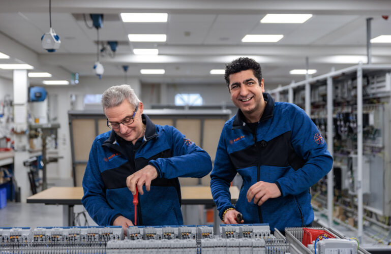 Werken als eerste elektromonteur