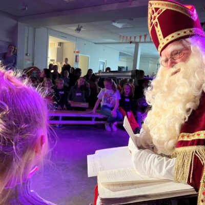 Sinterklaas op bezoek bij Paree