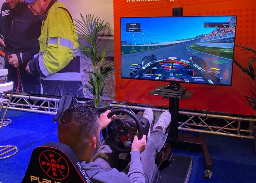 race naar onze stand op de contacta